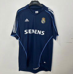Real Madrid 2005-2006 Away Retro Jersey